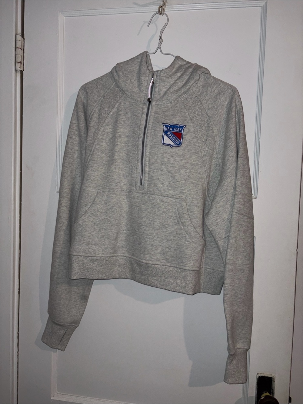 NWOT Lululemon scuba size M/L